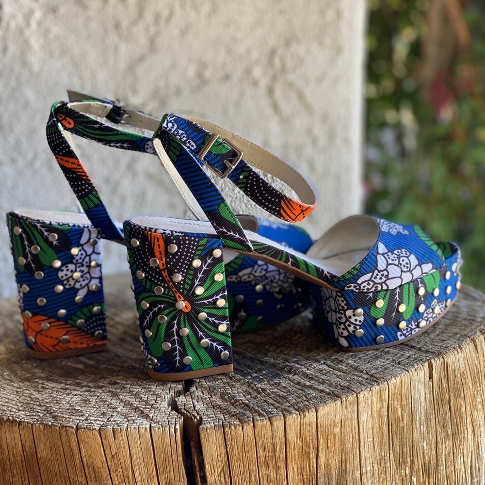 PHEONIX STUD LEATHER PLATFORM SANDAL - Picture 5 of 7